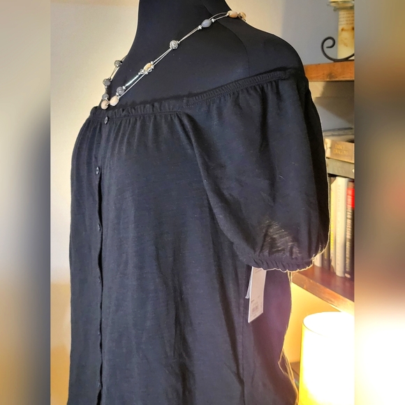 🖤 NWT - Boat Neck or Off the Shoulder, Buttons, Puff Sleeve, Black Blouse, Sz M - Picture 3 of 7